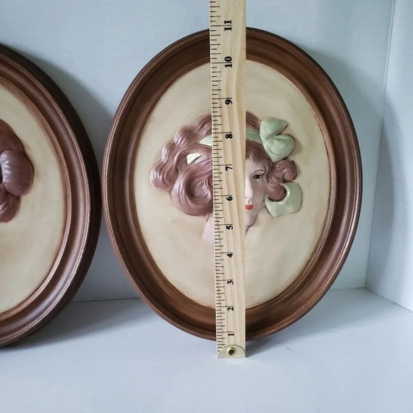 Vintage Set of 2 1975 Duncan Ceramics Cameo Lady Faces Wall Plaques. - Picture 10 of 12